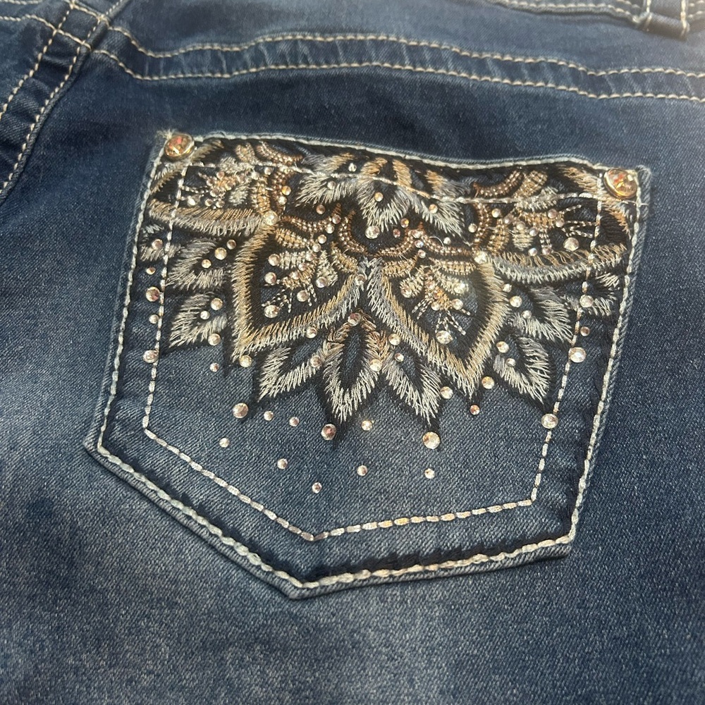 Copper Flash‎ Women's Flare Jean Size 14 Curvy Embroidered Blue Jeans EUC